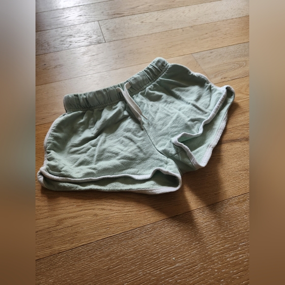 H&M | Seamfoam green shorts - Picture 2 of 4
